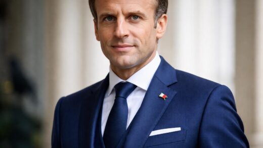 découvrez comment le costume d'emmanuel macron incarne son image et symbolise son parcours politique unique, alliant élégance et stratégie.